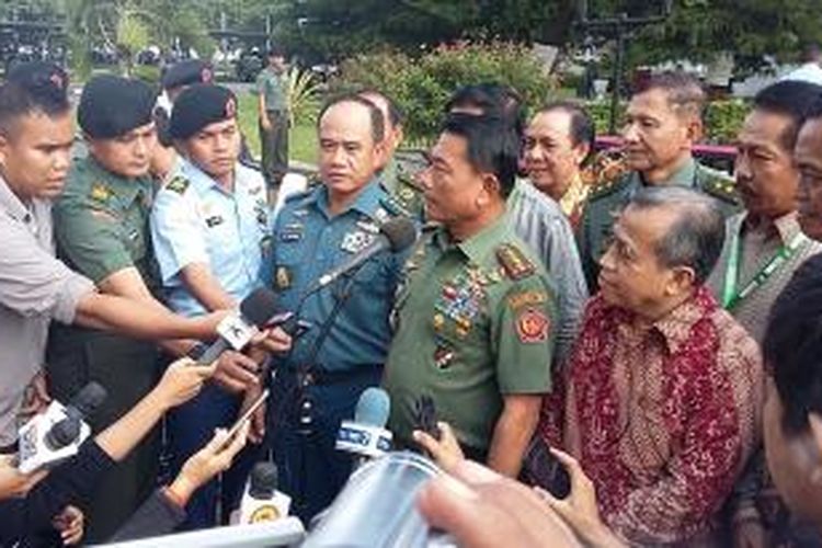 Panglima TNI Jenderal Moeldoko saat ditemui di Mabes TNI Cilangkap, Jakarta Timur, Senin (30/3/2015).