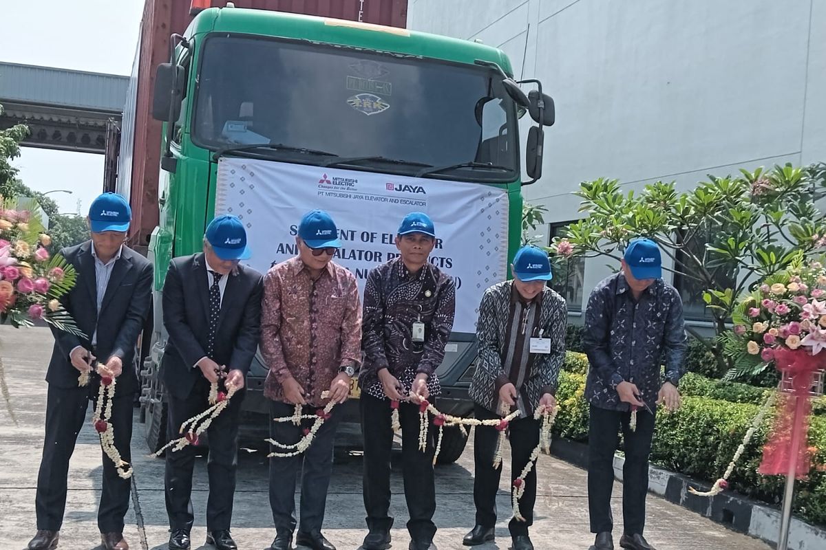 Pengiriman perdana produk lift dan eskalator PT Mitsubishi Jaya Elevator and Escalator (MJEE) dari pabrik di Karawang International Industry City (KIIC) Karawang untuk IKN dilakukan pada 2 Mei 2024. 