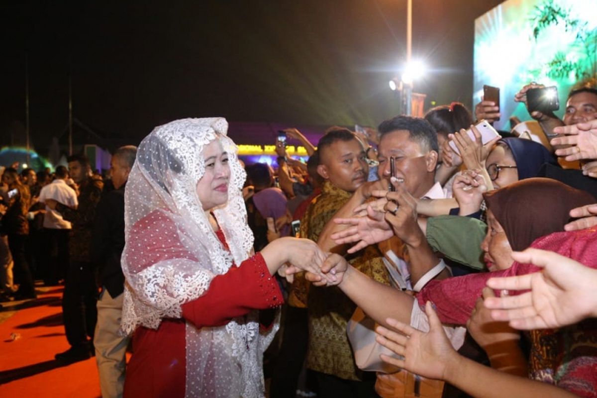 Menko PMK Puan Maharani saat membuka MTQ Nasional ke-XXVII tahun 2018 di Gedung Astaka, Medan, Sumatera Utara, Minggu (8/10/2018).