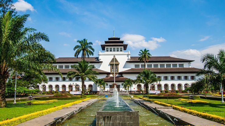Destinasi Wisata Bandung: Menikmati Keindahan dan Keunikan Kota Kembang