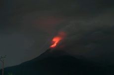 Gunung Lewotobi Kembali Meletus Malam Ini, Muncul Sinar Api di Puncak