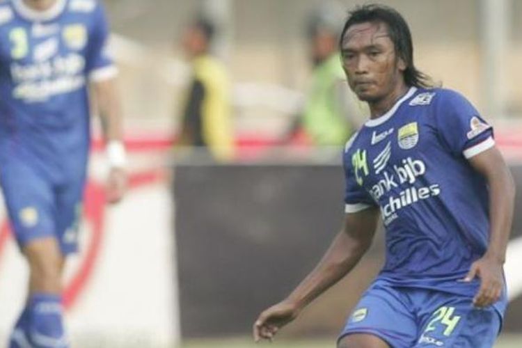 Gelandang Persib Bandung, Hariono.