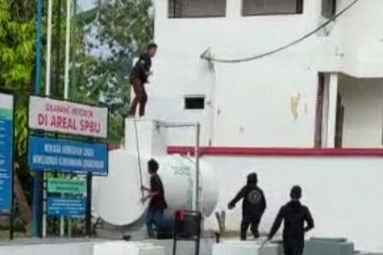 Tangkapan layar saat korban dikejar para pelaku sebelum tewas. 
