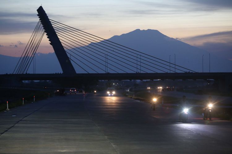 Jembatan Klodran di Tol Solo-Kertosono.
