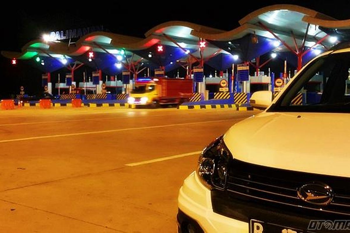 Berkendara malam di Tol Cipali