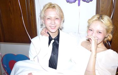 Pasangan DAWN (kiri) dan HyunA