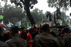 Buruh Demo Tuntut UMP DKI Rp 3,8 Juta, Ancam Duduki Balai Kota