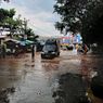 Tanggul Sungai Cikeruh Bandung Jebol, 2 Kampung Terendam, Warga Bertahan di Loteng