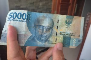 Fenomena 'Haji Gocap' di Fatmawati Jaksel: Mobil Berkeliling Tengah Malam, Bagikan Rp 50.000
