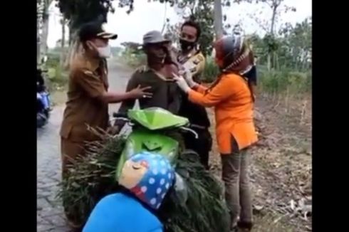 Viral, Video Warga Divaksin di Pinggir Jalan Desa di Lamongan