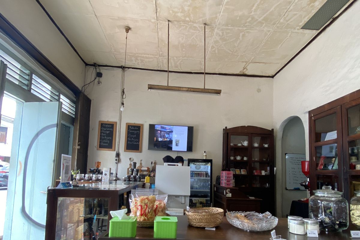 Nuansa jadul kedai Kopi Bah Sipit