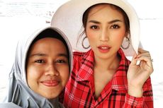 Jessica Iskandar Titip Doa, Asisten Menangis Diberangkatkan Umrah