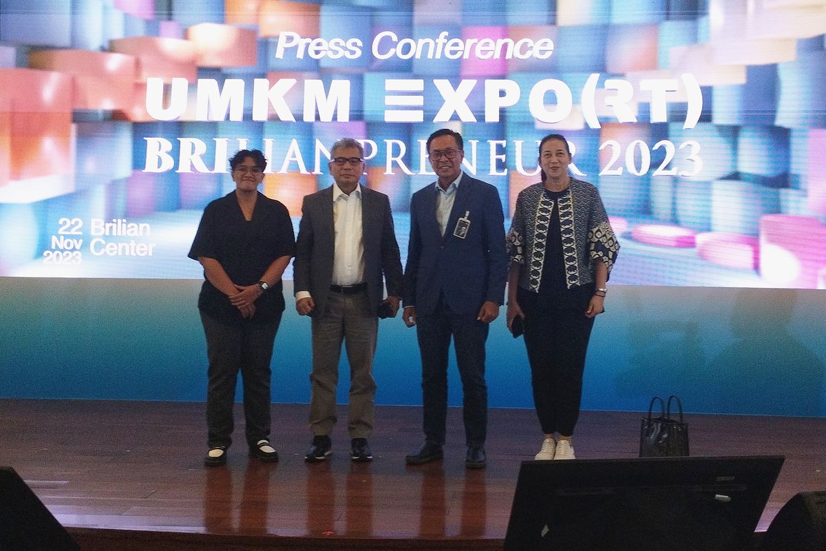 Konferensi Pers yang menghadirkan Direktur Utama BRI Sunarso; Direktur Bisnis Kecil dan Menengah BRI Aman Sukriyanto; Lead Kurator BRILIANPRENEUR 2023 Diana Nazir; dan Co-founder Havilla Tea Ajeng Respati Hapsari