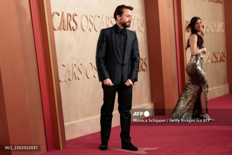 Menang Oscar 2025, Kieran Culkin Tagih Janji Istri Beri Anak Keempat
