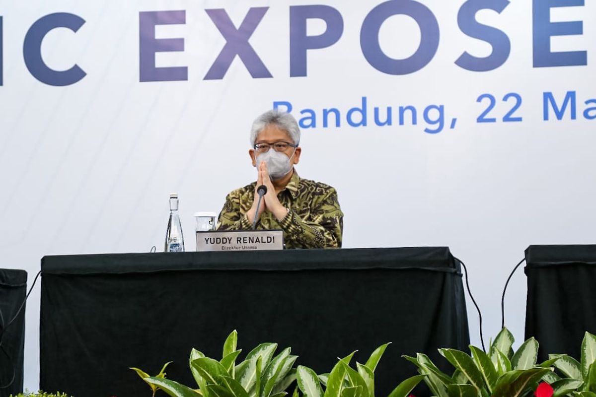 Direktur Utama bank bjb Yuddy Renaldi dalam Publik Expose bank bjb di Bandung, Selasa (22/3/2022).