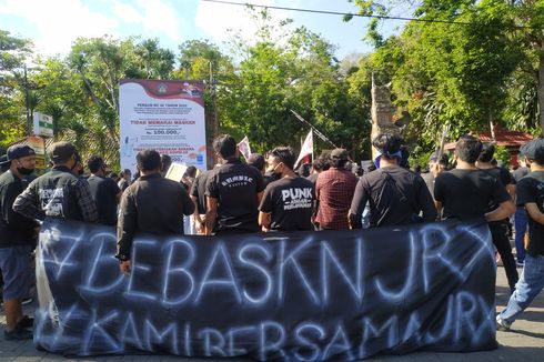 Tuntut Bebaskan Jerinx, Warga Demo Depan Kantor Gubernur Bali