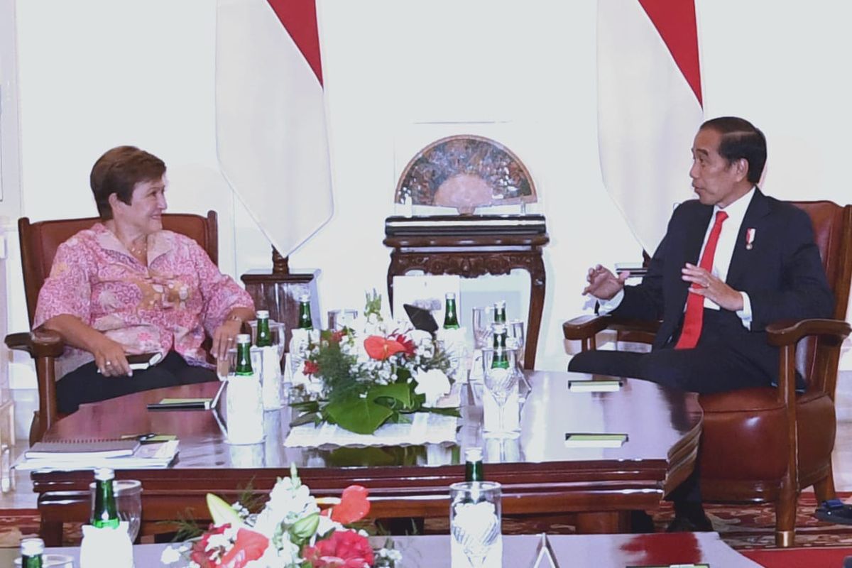 Presiden Joko Widodo menerima Direktur Pelaksana Dana Moneter Internasional (IMF) Kristalina Georgieva di Istana Merdeka, Jakarta, Senin (4/9/2023).
