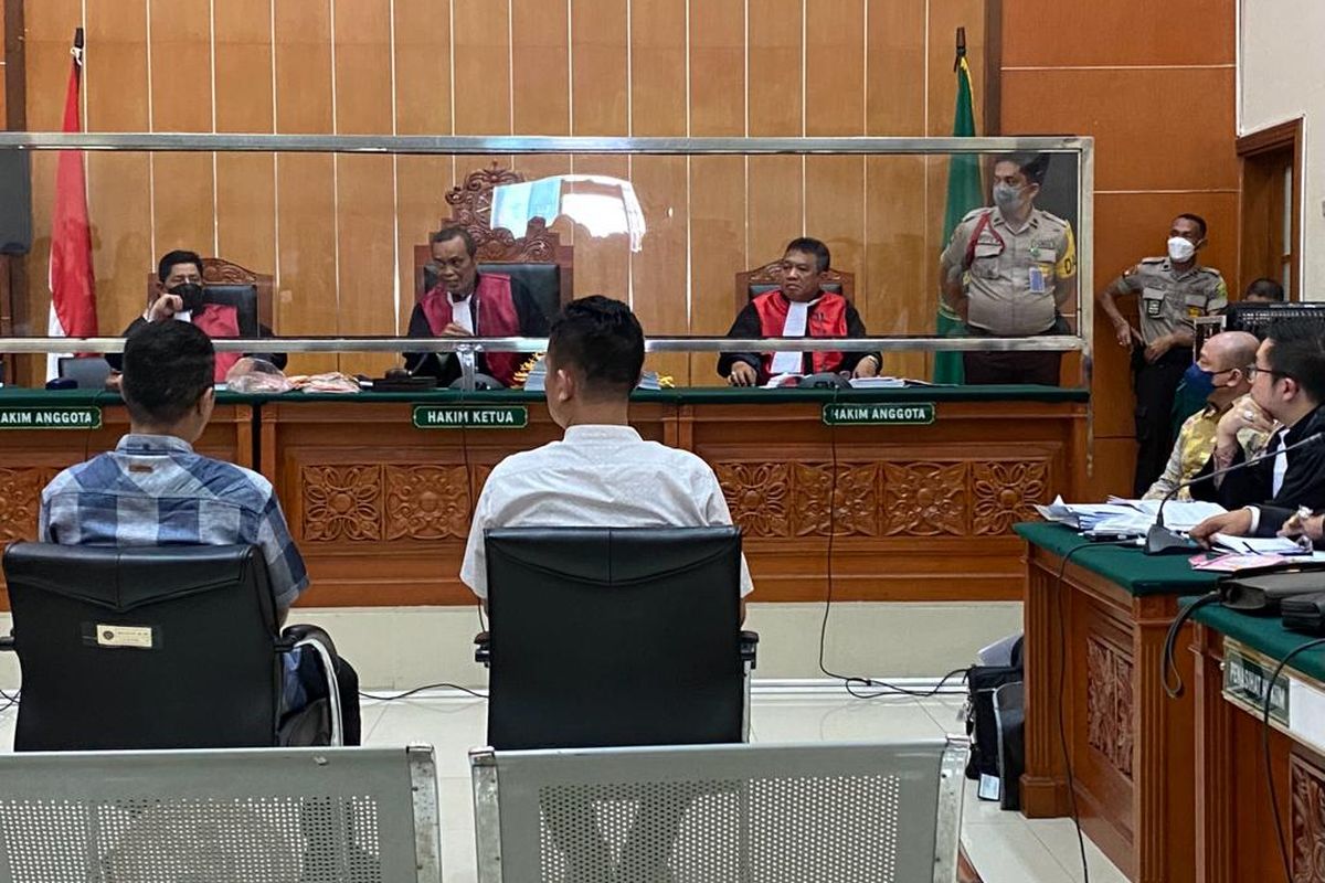 Suasana persidangan mantan Kapolda Sumatera Barat Irjen Teddy Minahasa di PN Jakarta Barat, Senin (20/2/2023). Jaksa penuntut umum menghadirkan Muhamad Nasir dan Aiptu Janto Situmorang dalam persidangan tersebut. 