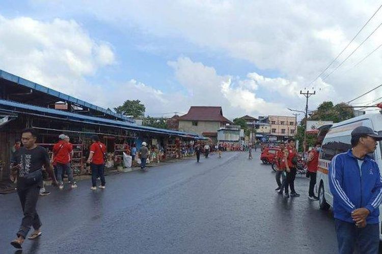 Tampilan Pasar Pinasungkulan Karombasan yang bersih dan rapih karena dikunjungi Presiden Joko Widodo, Kamis (19/01/2023). 