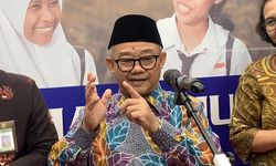 Mendikdasmen Pastikan Anggaran Beasiswa Tidak Terkena Efisiensi