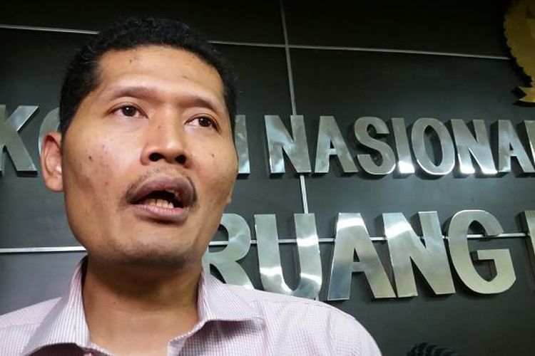 Komisioner Komisi Nasional Hak Asasi Manusia, Muhammad Nurkhoiron di Kantor Komnas HAM JlRabu (4/11/2015)