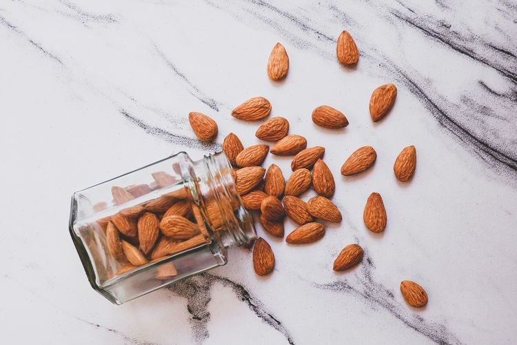Efek Menakjubkan Makan Kacang Almond Setiap Hari pada Tubuh