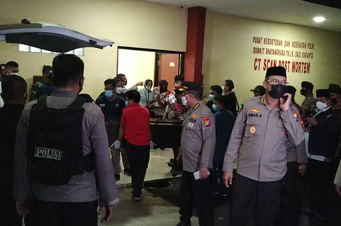 Keluar dari RS Polri Dini Hari, Jenazah Terduga Teroris ZA Dibawa ke TPU Pondok Ranggon