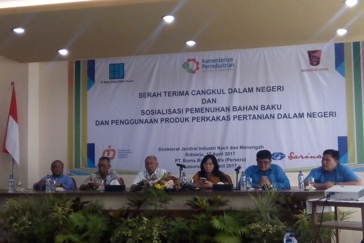 Kunjungan rombongan Kementerian Perindustrian di PT Boma Bisma Indra (Persero) dalam rangka Workshop Forum Wartawan Perindustrian, Pasuruan Jawa Timur, Selasa (18/4/2017).