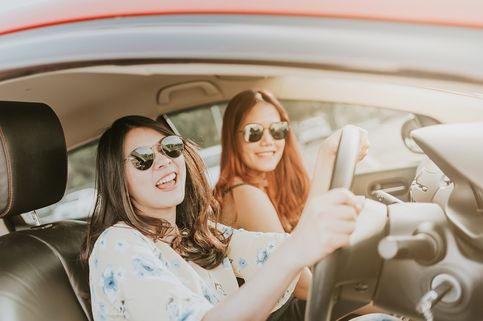 Perempuan 60% Lebih Berisiko Cedera dalam Kecelakaan Mobil