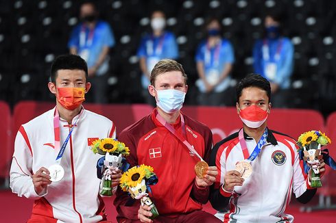 Pesan Axelsen Usai Raih Emas Olimpiade Tokyo, Sebut Nama Anthony Ginting