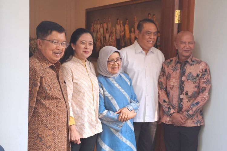 Wapres ke-10 dan 12 Jusuf Kalla (JK) bertemu dengan Ketua DPP PDI-P Puan Maharani di kediaman JK, Jalan Brawijaya, Jakarta Selatan, Rabu (4/10/2023). 