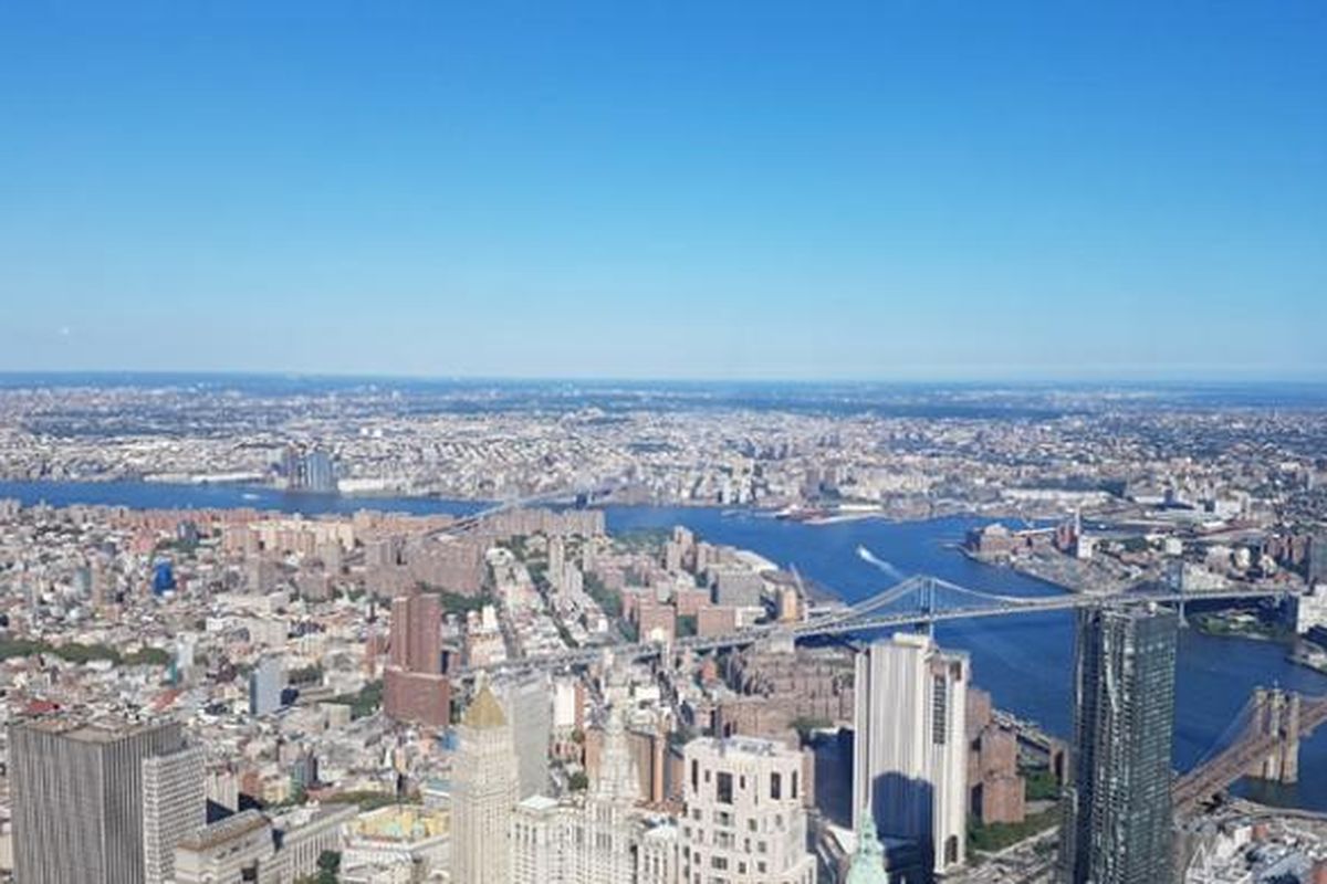 Kota New York dari ketinggian gedung One World WTC, New York, AS, hasil jepretan kamera Galaxy Note 7, Rabu (3/8/2016).
