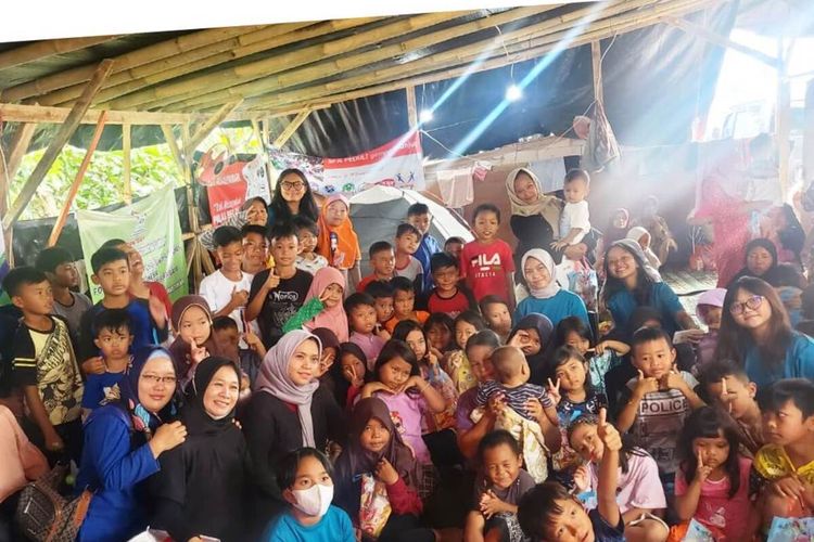 Pelajar dan mahasiswa asal Jabodetabek turut ambil bagian dalam pendampingan psikososial anak-anak korban gempa Cianjur.