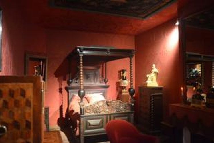 kamar tidur Victor Hugo, di tempat inilah ia meninggal dunia