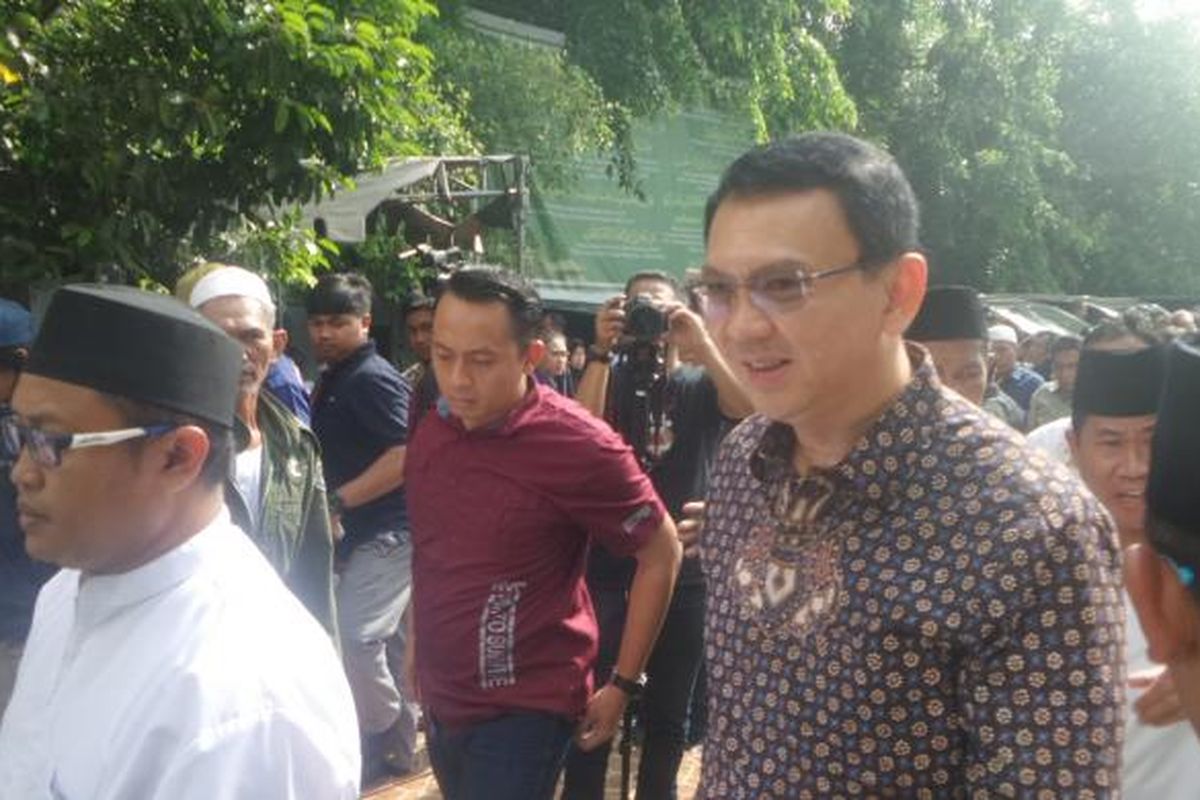 Ahok mendatangi Makam Mbak Priok, Sabtu (4/3/2017)