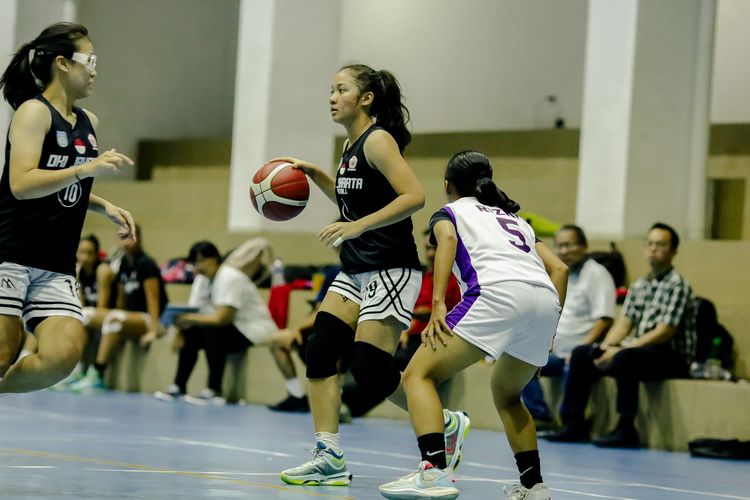 Liga Basket Putri Jakarta segera bergulir kembali setelah sempat terhenti karena pandemi.