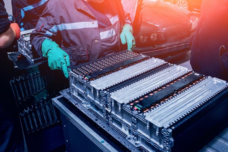 Ilustrasi baterai untuk mobil elektrifikasi