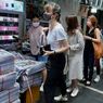 Hong Kong: Hundreds line up for last 'Apple Daily' edition