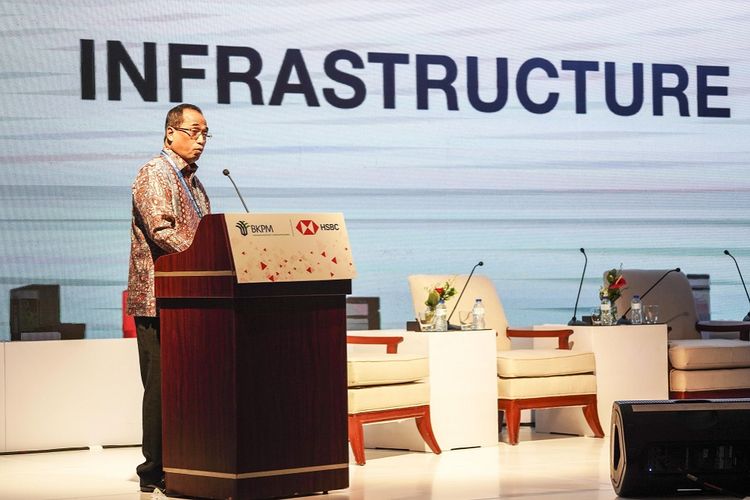 Menteri Perhubungan Budi Karya Sumadi menjadi pembicara dalam BKPM - HSBC Infrastructure Forum pada rangkaian Pertemuan Tahunan IMF - World Bank Group 2018 di Nusa Dua, Bali, Kamis (11/10). ANTARA FOTO/ICom/AM IMF-WBG/Jefri Tarigan/wsj/2018.