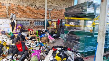 KLH Mulai Segel Insinerator di Bandung, Sampah Kembali Ditangani Manual