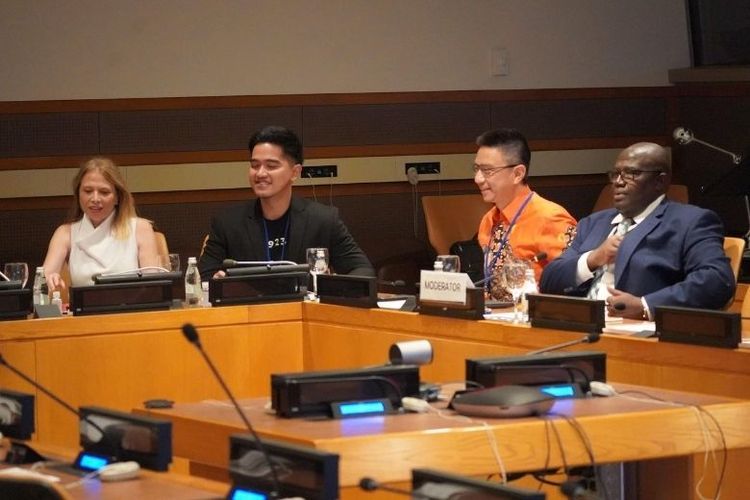 Kaesang Pangarep bersama dengan para panelis termasuk Co Founder dan COO Sea Ye Gang dalam forum HLPF ECOSOC 2022 di New York, Amerika Serikat.