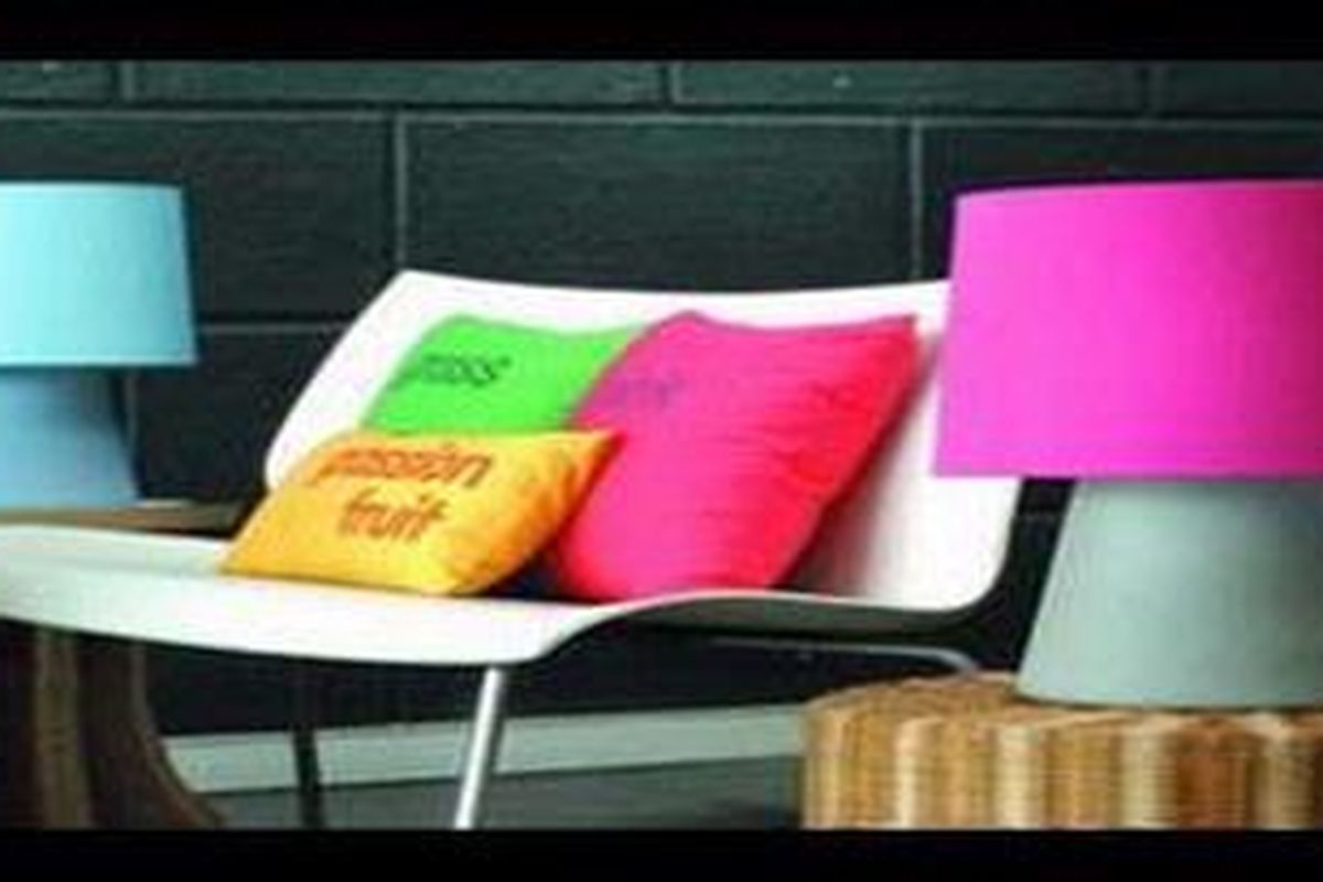 Tanpa kita sadari, warna-warna pada ruangan dapat mempengaruhi pikiran dan suasana hati kita. 