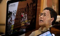 Kemendes PDTT Raih Predikat Kementerian yang Informatif, Begini Respon Gus Menteri