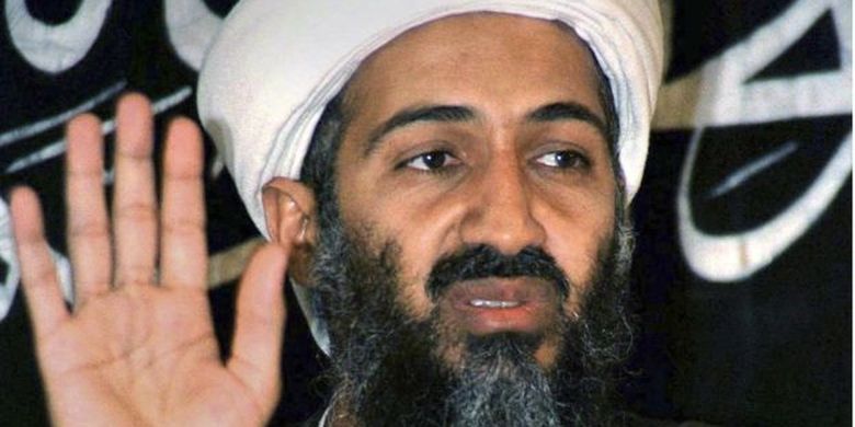 Di bawah pimpinan Bin Laden, Al-Qaeda menyerang AS pada September 2011.