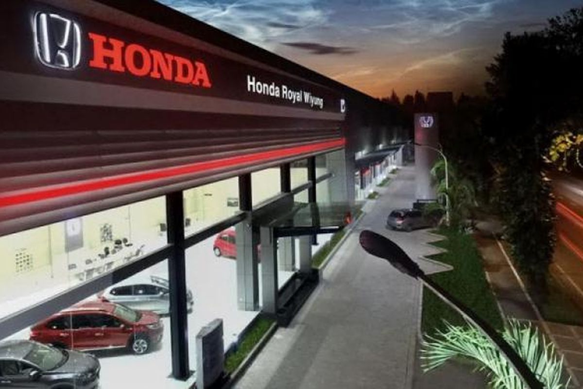 Diler Honda di Surabaya yang baru dibuka, Jumat 10 Maret 2017