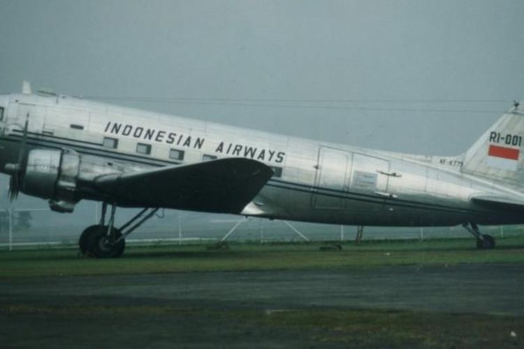 Replika Indonesian Airways, Dakota RI-001 Seulawah