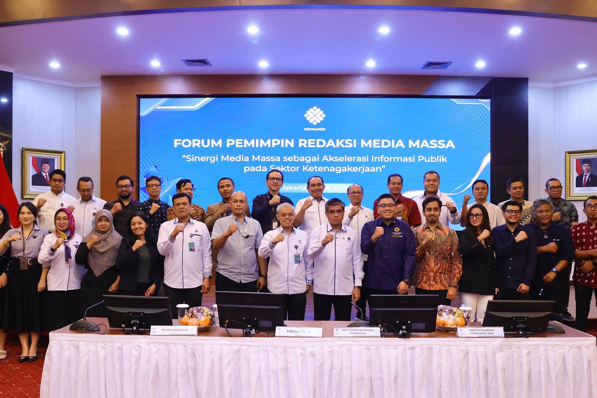 Menteri Ketenagakerjaan Yassierli dalam Forum Pemimpin Redaksi (Pemred) yang diselenggarakan oleh Biro Humas Kemnaker di Ruang Tridharma, Jakarta, Selasa (22/7/2025).