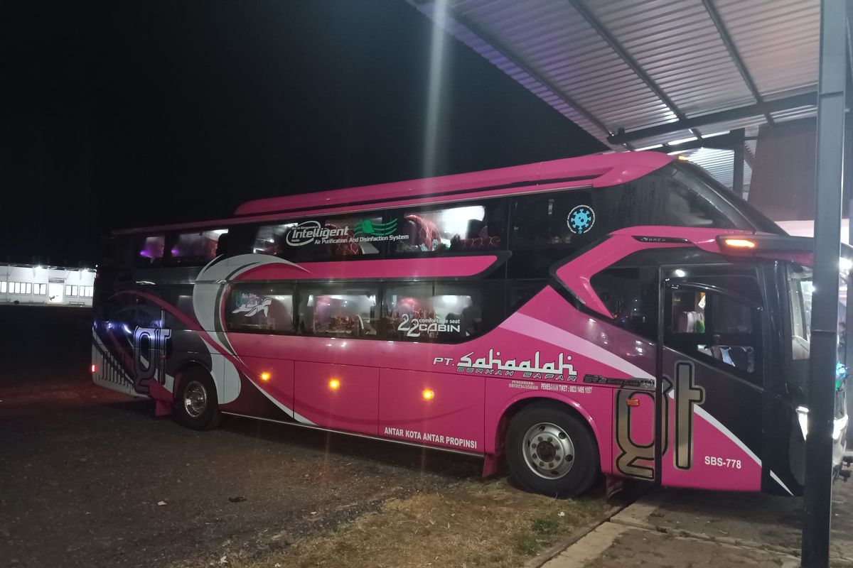 Bus AKAP PO Sahaalah