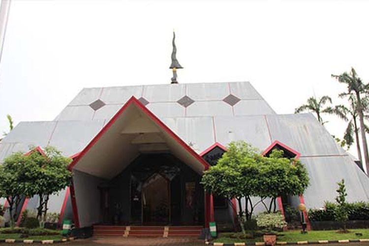 Museum Pusaka di TMII tampak depan