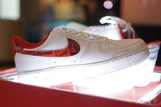 Ada Sneaker Nike Air Force 1 Versi 